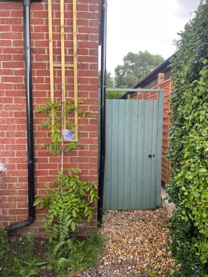 Cobo Cottage Chichester Dış mekan fotoğraf